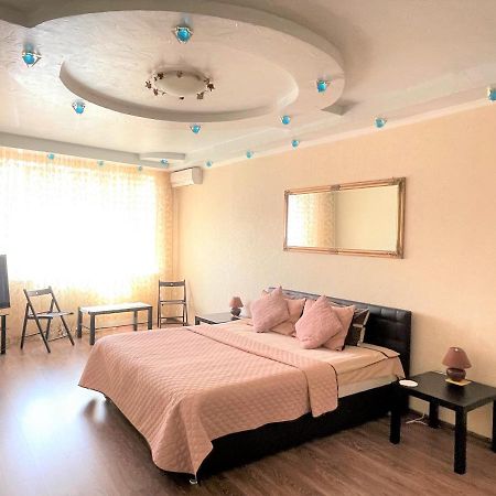 Luxcityapart On Olievskaya Kiev Dış mekan fotoğraf