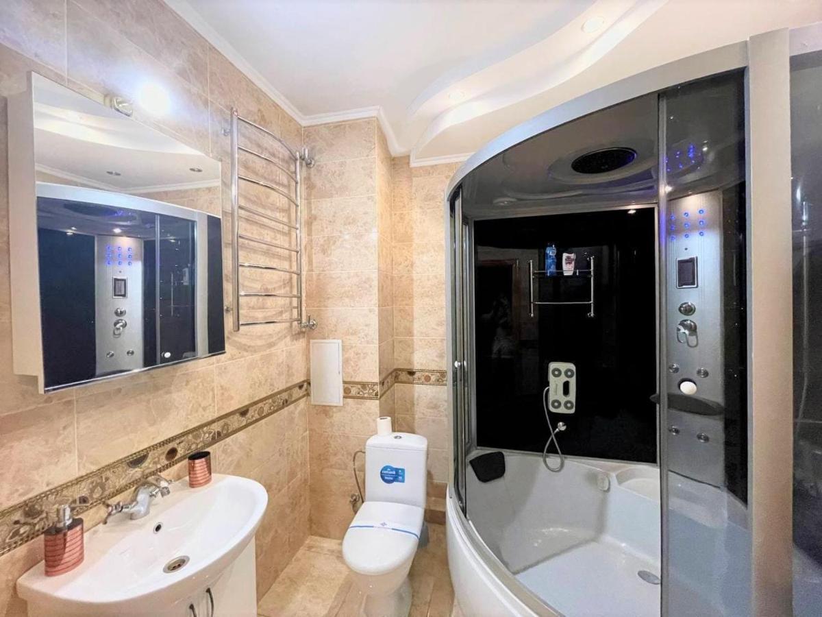 Luxcityapart On Olievskaya Kiev Dış mekan fotoğraf