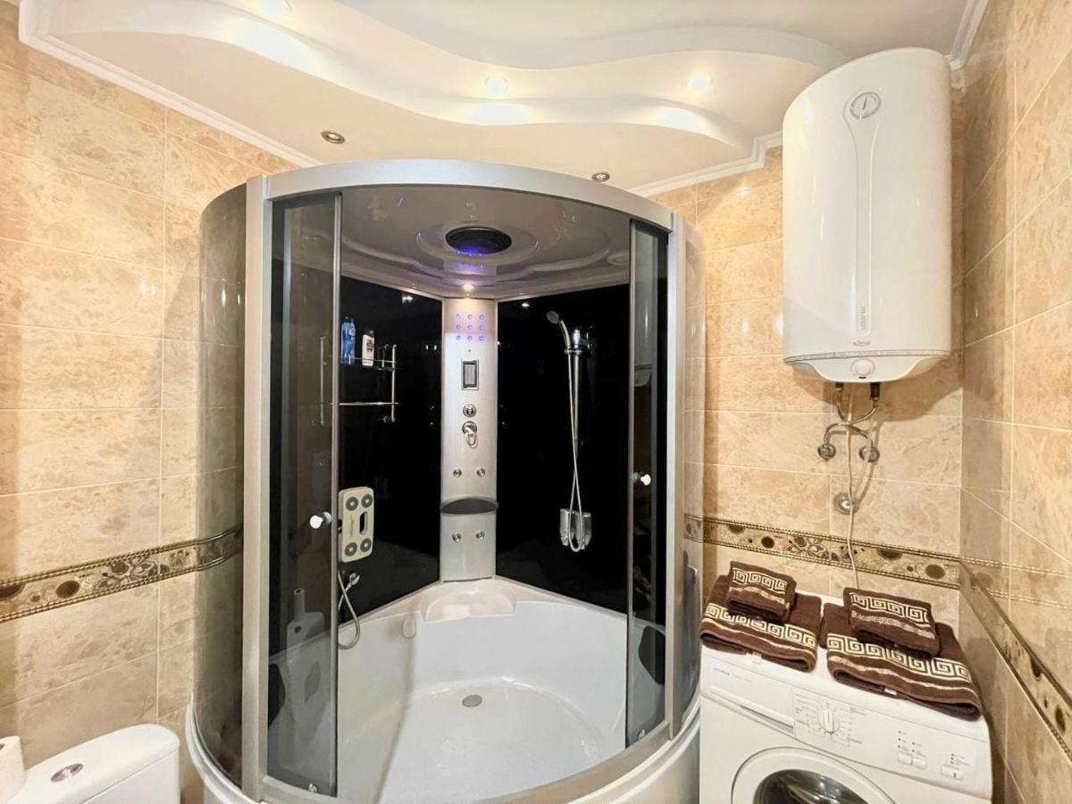 Luxcityapart On Olievskaya Kiev Dış mekan fotoğraf