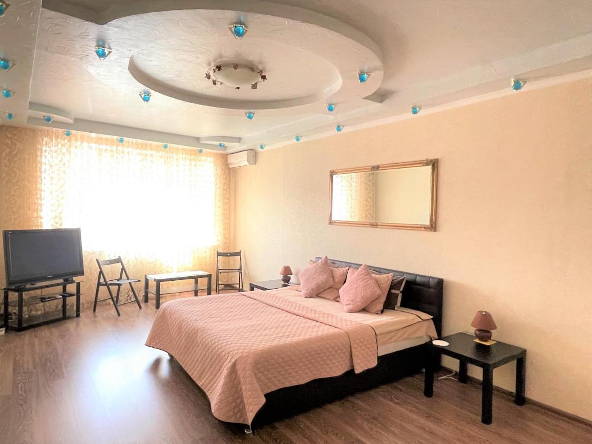 Luxcityapart On Olievskaya Kiev Dış mekan fotoğraf